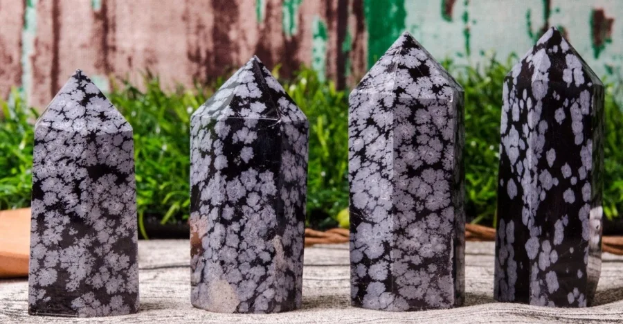 Snowflake Obsidian crystal