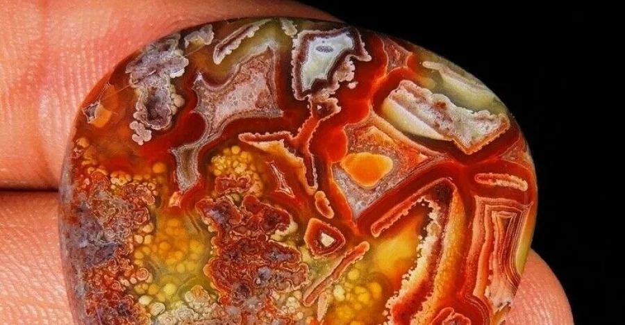 Crazy Lace Agate crystal