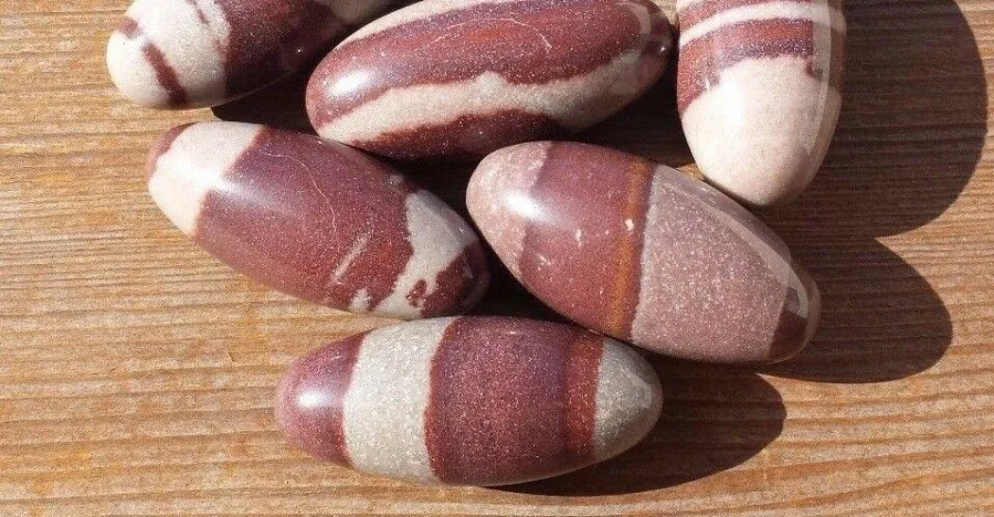 Lingam crystal
