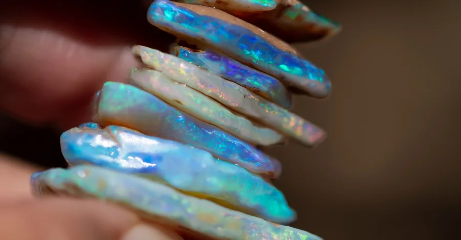 Opal crystal