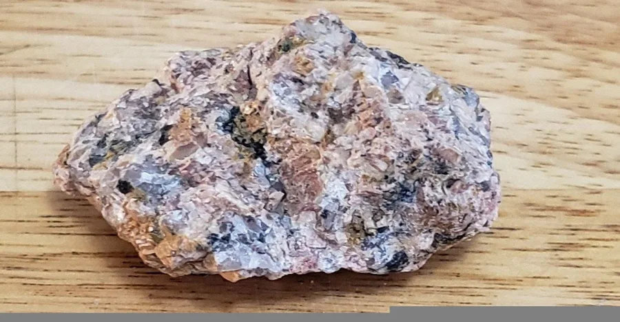 Terraluminite crystal