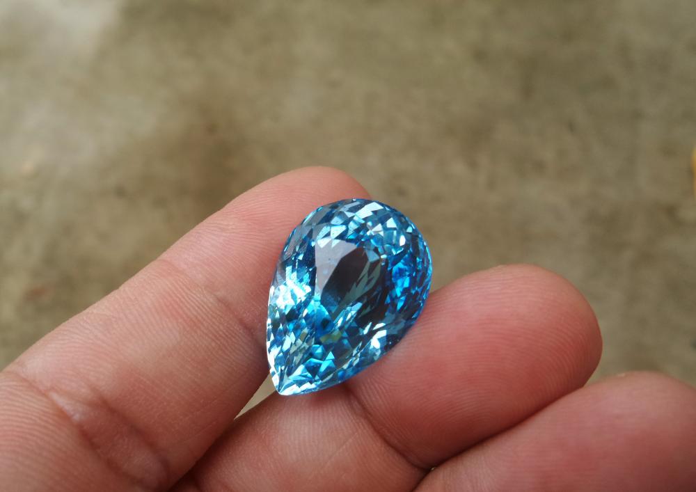 Blue Topaz Meaning And Spiritual Properties 7438